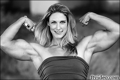 Shawna Walker double biceps
